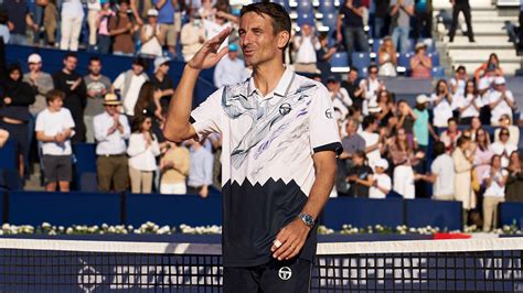 Tommy Robredo se despide del tenis homenajeado en el Godó