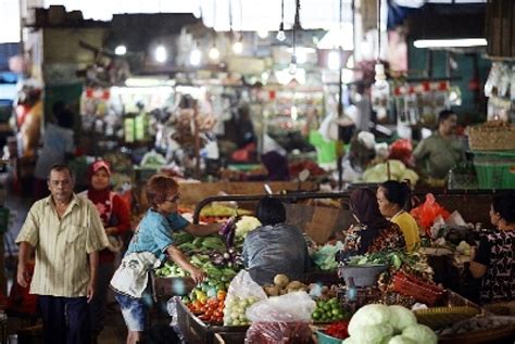 Aktivitas Di Pasar Tradisional Bandung Belum Normal Republika Online