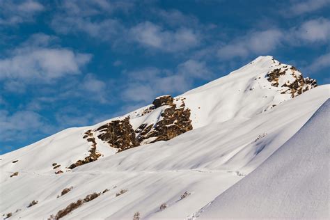 The Snowcapped Mt. Taranaki Volcano in Taranaki, New Zealand · Free Stock Photo