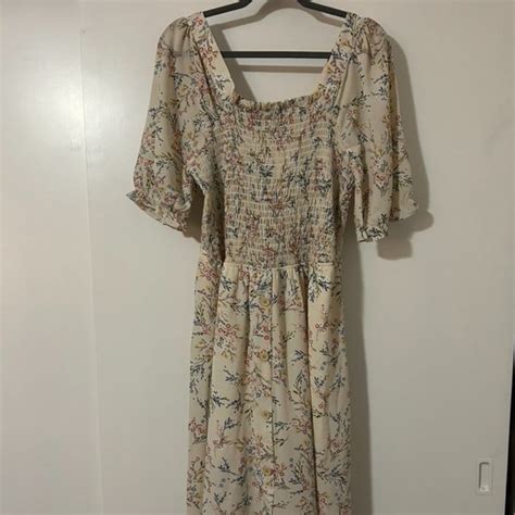 Monteau Dresses Monteau Los Angeles Floral Midi Dress Ivory Floral