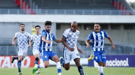 Csa Vence S O Jos Quebra Sequ Ncia Negativa E Encosta No G Da S Rie