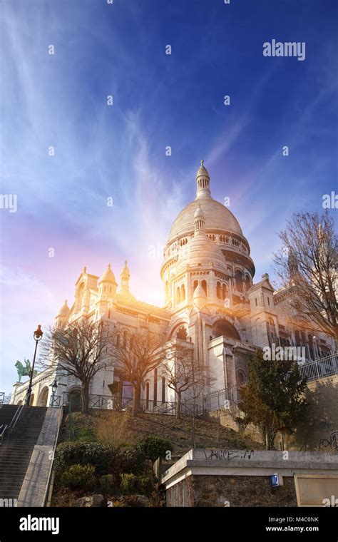 La Basilica Di Sacre Coeur Immagini E Fotografie Stock Ad Alta