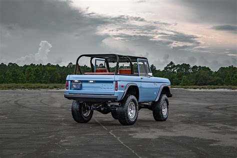 Ford Bronco Restaurado Por Velocity Restorations