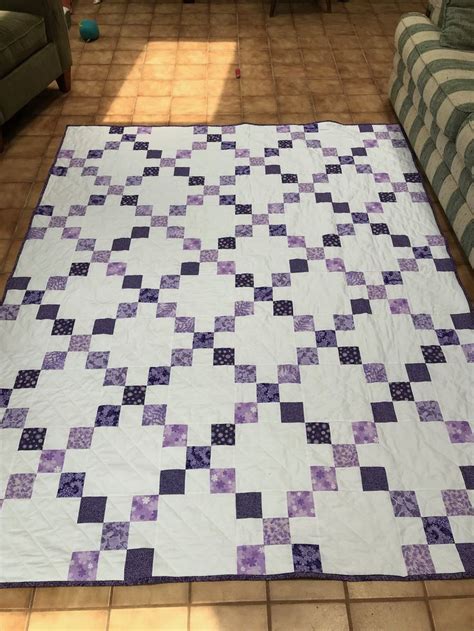 Donnas Purple And White Irish Chain Irish Chain Quilt Irish Chain