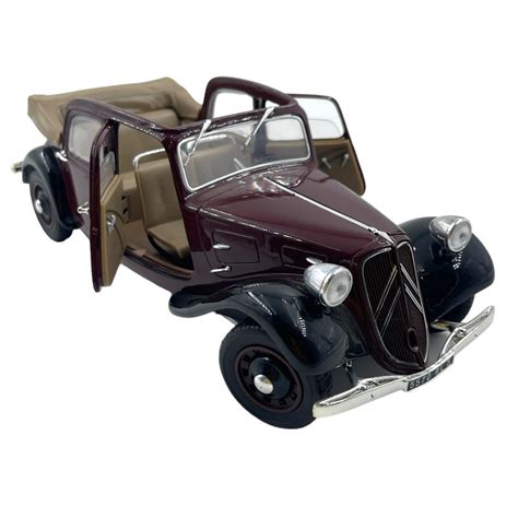 Modellino Auto Solido 1 18 Citroen Traction Type 11B 1938 Motorsport