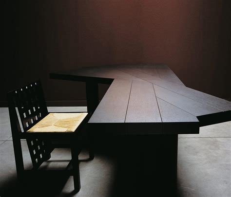 511 Ventaglio Dining Tables From Cassina Architonic