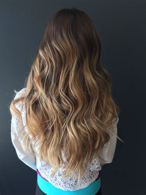 Effortless waves and sun kissed highlights. #hairbyellieg | Long hair