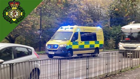 West Midlands Ambulance Service 4x4 Ambulance Responding Youtube