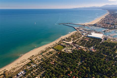 Canet En Roussillon Accueil Plage Bord De Mer Activit S Nautiques