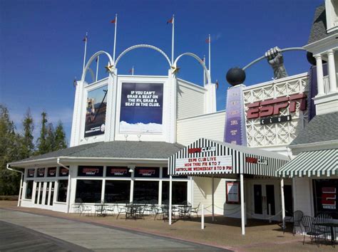 Disney's Boardwalk Resort Review - The World of Deej