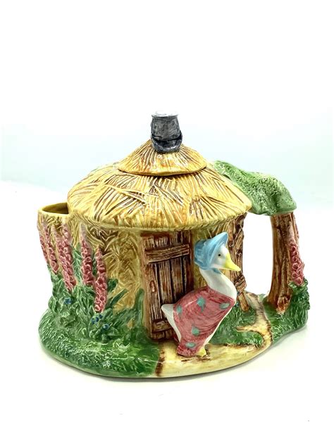 Favourite Beatrix Potter Tales: Read By Stars Of The Movie Miss Potter 1