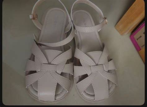 Naked Pink Vintage Comfort Roma Fishman Sandals Women S Fashion Footwear Sandals On Carousell