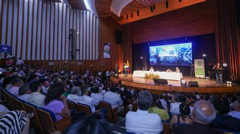 Presidente Petro En La Entrega Del Nuevo Edificio De La Facultad De