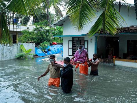 Kerala Rains Live Updates Imd Issues Red Alert For Nine Districts In