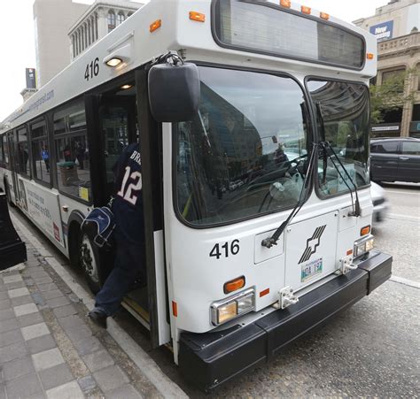 Bus driver, passenger trade punches – Winnipeg Free Press