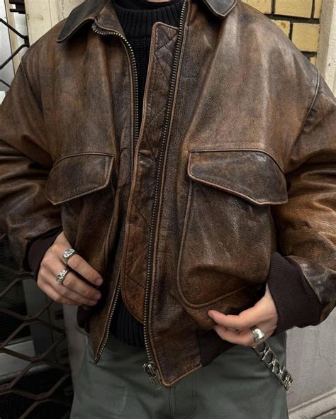 vintage distressed brown leather bomber jacket classic aviator