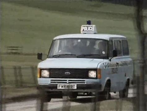 Imcdb Org Ford Transit Minibus Police Mkii In Juliet Bravo