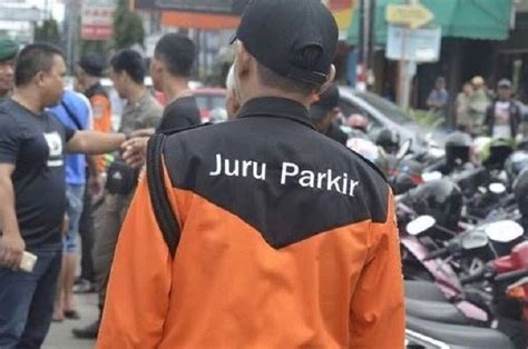 Terima Nasib Status Pengangguran Di Depan Mata Para Juru Parkir Di