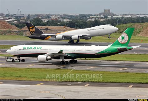 B 16337 Eva Air Airbus A330 300 At Taipei Taoyuan Intl Photo Id