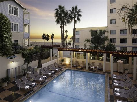 JW Marriott Santa Monica Le Merigot | Discover Los Angeles