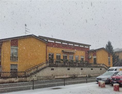 Immacolata Con Neve In Pianura Sull Emilia Occidentale Foto