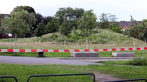 Köln Kalk Mann auf offener Straße angeschossen Schütze flieht