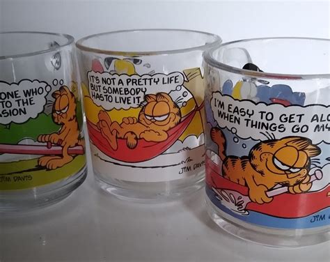 S Collectible Glass Garfield Mugs Etsy