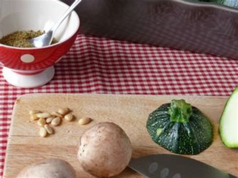 Courgettes Farcies Au Quinoa Endive Et Champignons Recette Par Le