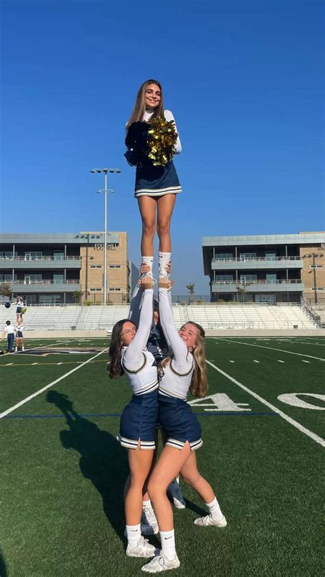 Cheer Cheer Stunts Cheer Pictures Cheerleading Stunt