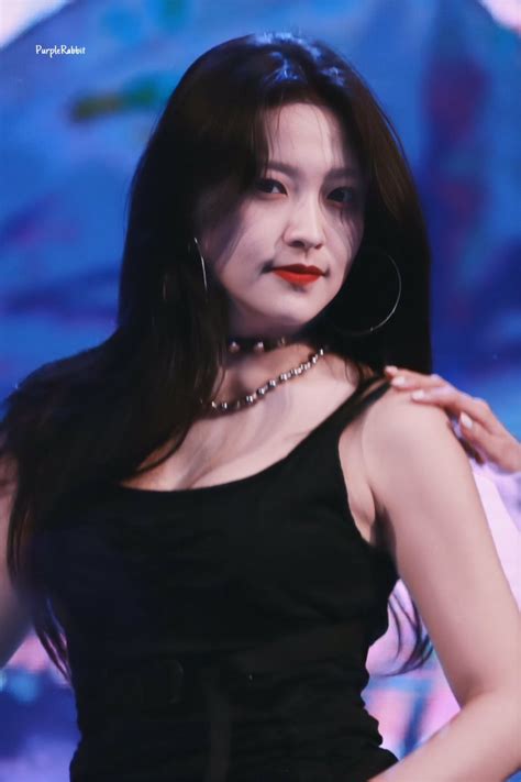 10 Times Red Velvets Yeri Totally Blew Us Away With Her Gorgeous Stage