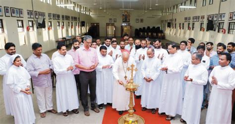 വൈ ദി ക ജീ വി ത ന വീ ക ര ണം കാ ല ഘ ട്ട ത്തി ന്‍റെ ആ വ ശ്യം മാ ര്‍ ജോ