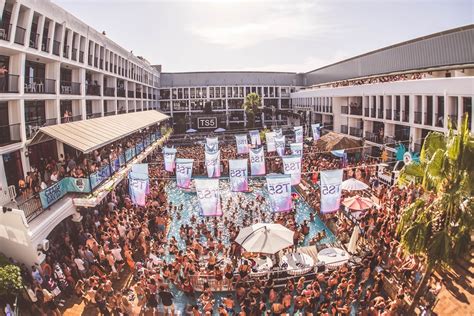 Newsflash Craig David S Ts Pool Party Returns To Ibiza Rocks Hotel