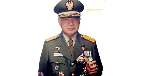 soeharto  gelar jenderal besar  alasan militer memberinya