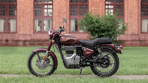 Royal Enfield Shows Off New Bullet 350 Webbikeworld