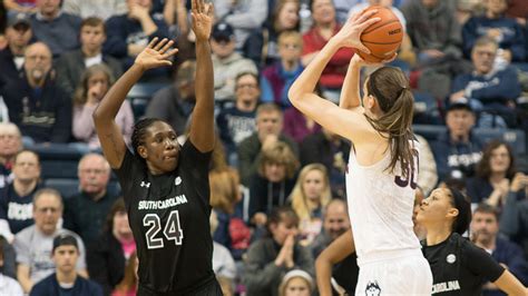 UConn-South Carolina Extend Women's Basketball Series - The UConn Blog