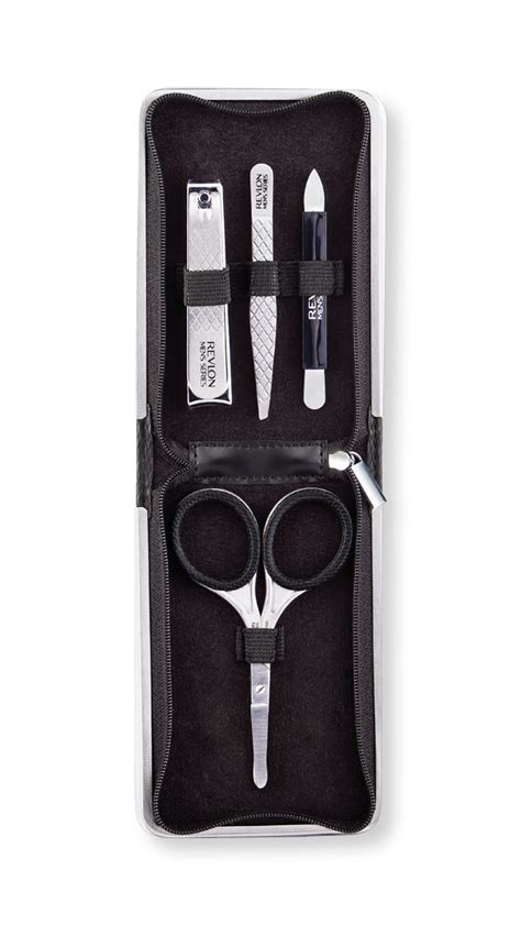 Mens Series Essential Grooming Kit And Manicure Set Revlon