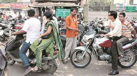 Parking contractors at Pune Railway Station face the heat | Pune News ...