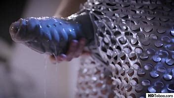 Cherie Deville Aterriza En Nuestro Planeta Para Dominar El Culo De Un Nerd XVIDEOS