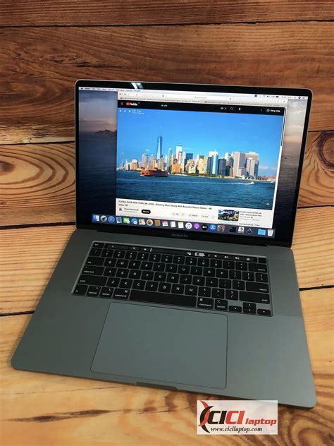 Macbook Pro Inch Core I Ghz Amd Radeon Pro M