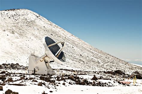 The Hawaii Big Island Mauna Kea Volcano Observatory Stock Photo - Image of astronomical ...