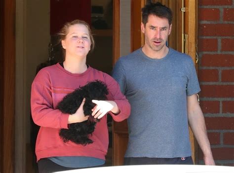 Amy Schumer Is Married! 5 Facts About Her New Husband Chris Fischer - E ...