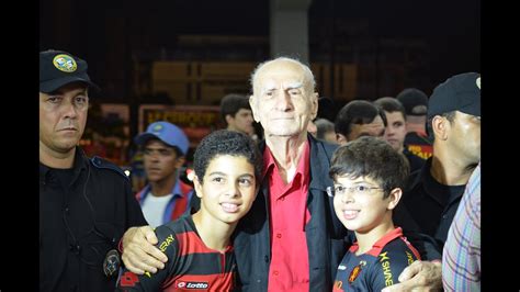 Ariano Suassuna na sede do Sport Recife Lançamento da Camisa em sua