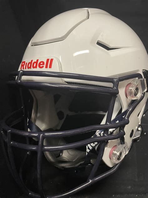 Riddell speedflex NEW Large | SidelineSwap