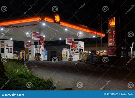 shell gas station  kota  parahyangan bandung editorial image