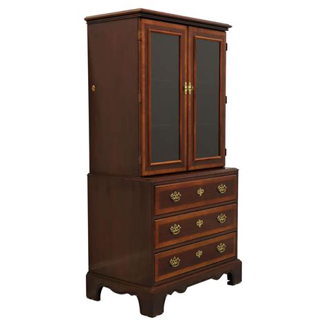 Thomasville Bogart Collection Bel Air Mahogany Curio China Display