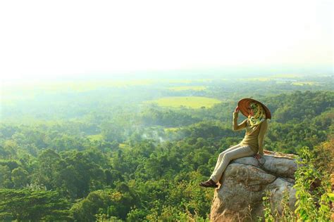 Wisata Tebing Cadas Gantung Majalengka Liburdulu