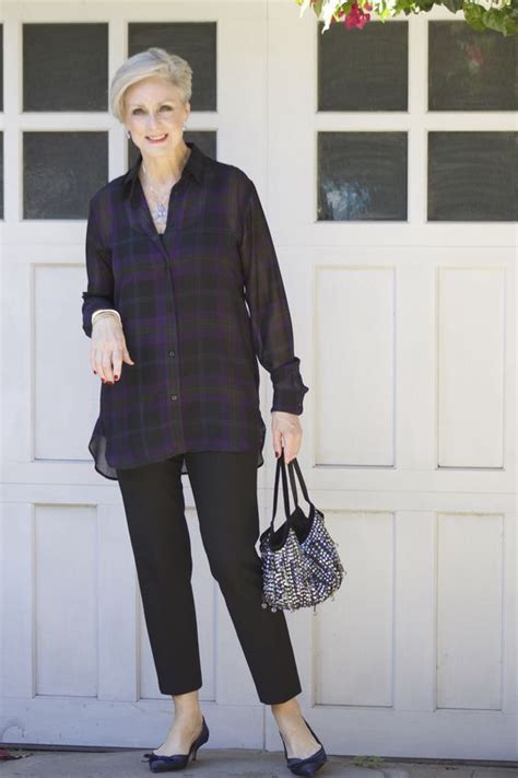 37 Looks Inspiradores Para Mulheres De 60 Anos Ou Blog Da Mari Calegari Plaid Fashion