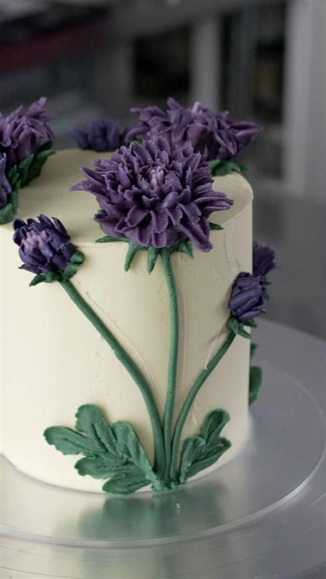 How To Make A D Chrysanthemum Cake Video Flower Cake Buttercream