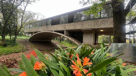 La Casa Sobre El Arroyo La Restauración Millonaria Vigilada Por El Presidente De Una De Las