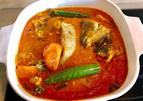 Resipi Ikan Bawal Masak Kari Oleh Azie Cookpad